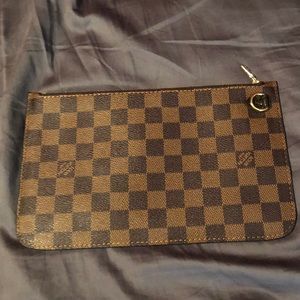 Louis Vuitton Neverfull Pouch